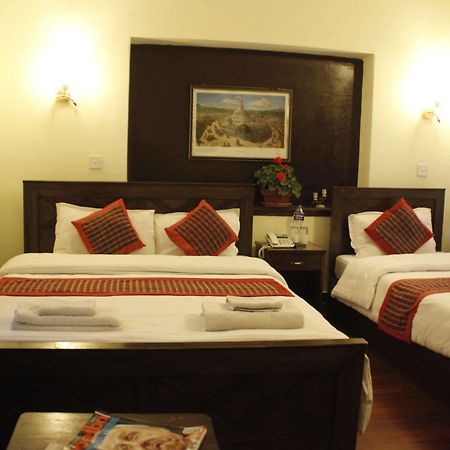 Hotel Peace N Park Катманду Екстериор снимка