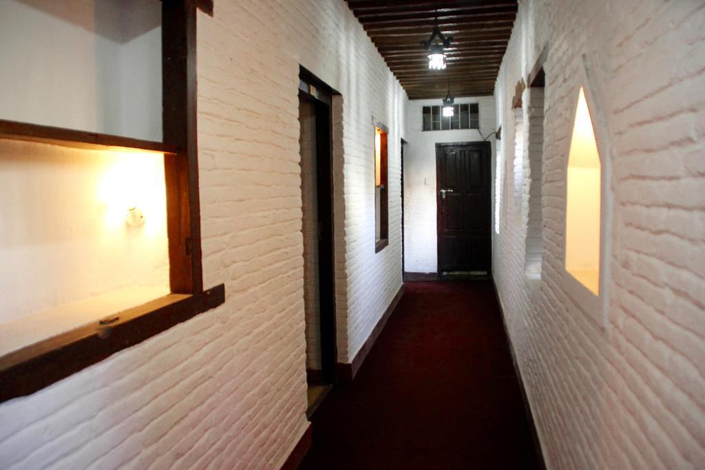 Hotel Peace N Park Катманду Екстериор снимка