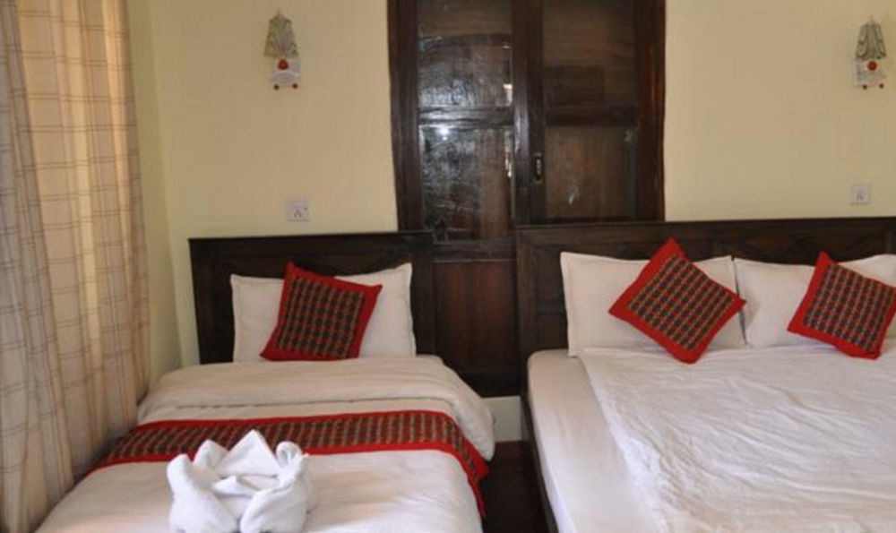 Hotel Peace N Park Катманду Екстериор снимка